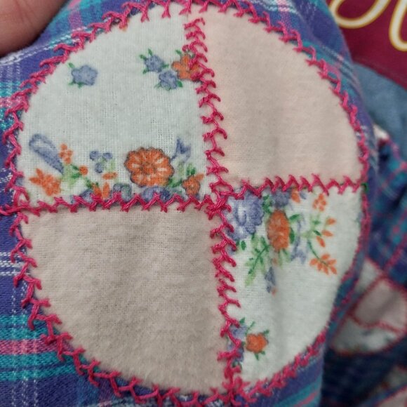 3758 Size 1XL Upcycled Cabin Creek Jean Tunic In Purple and Red Quilt Trim. - Picture 7 of 8